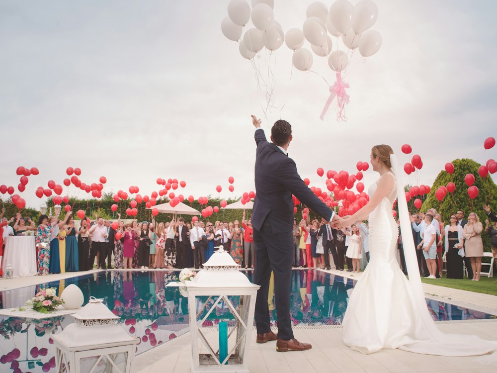 Illustrative clear wedding photograph preview